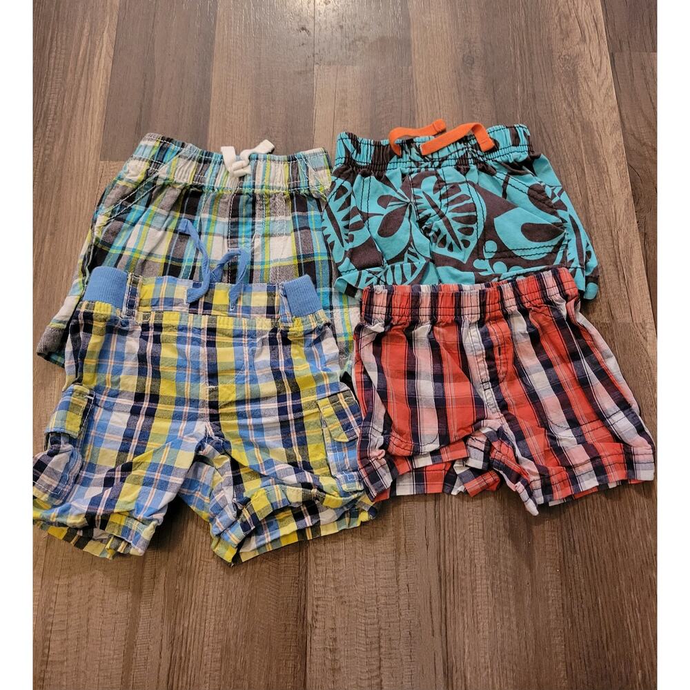 Boys 4 piece shorts bundle Size 6 months
